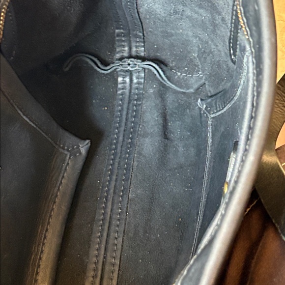 FOUNT Elegant Black Leather Tote 15” wide, 10” height, excellent - Picture 14 of 16